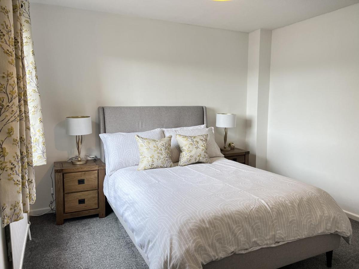 Modern 2 Bed Townhouse Just Outside City Walls With Free Private Parking York Exterior foto